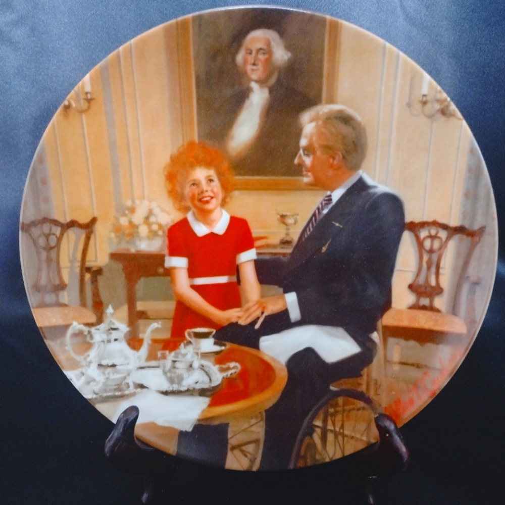 "Tomorrow" Annie Collectors Edition Decor Plate 1985